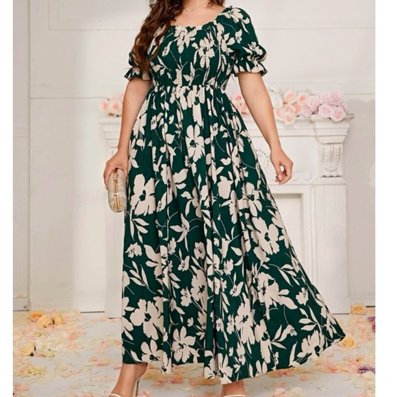Boho green floral print shirred maxi dress - Picture 1 of 5